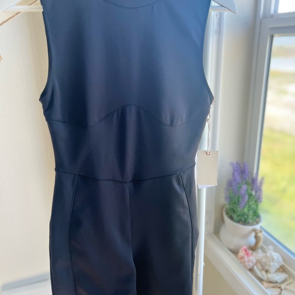 Good American - Picture 7 of 10